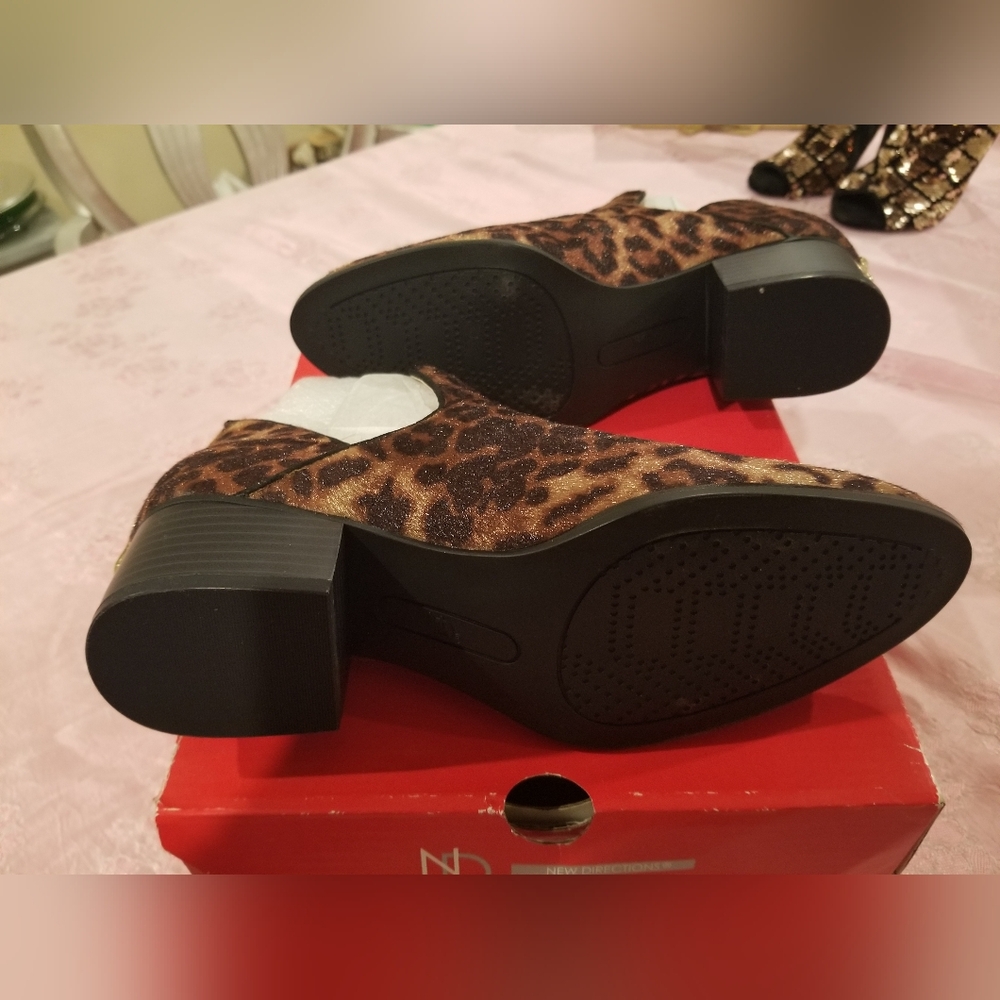 Leopard Ankle Shoe - Picture 3 of 5